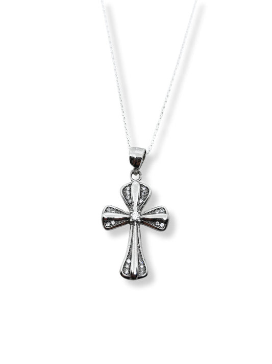 Kreuz-Halskette aus Silber im Antik-Look mit funkelnden Steinen – Oya Silver