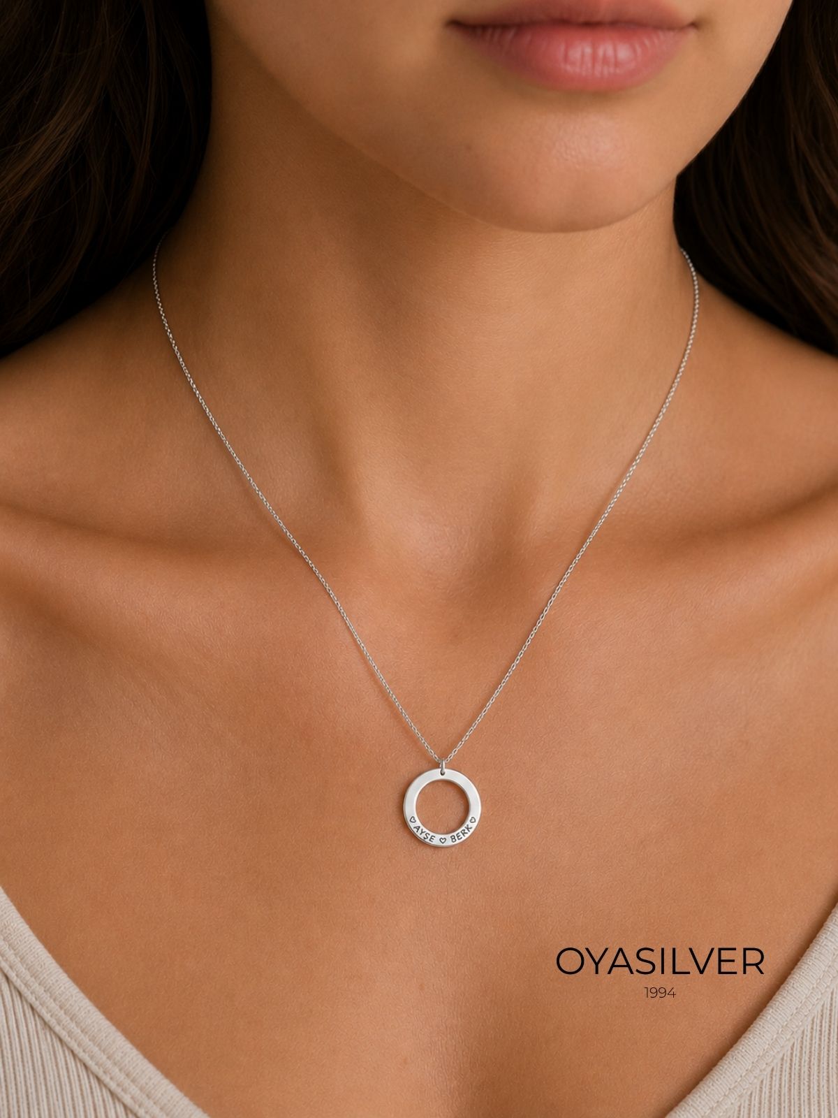 Personalisierbare Namenskette aus Silber mit Kreisanhänger aus 925er Sterlingsilber – Oya Silver – Ansicht 2