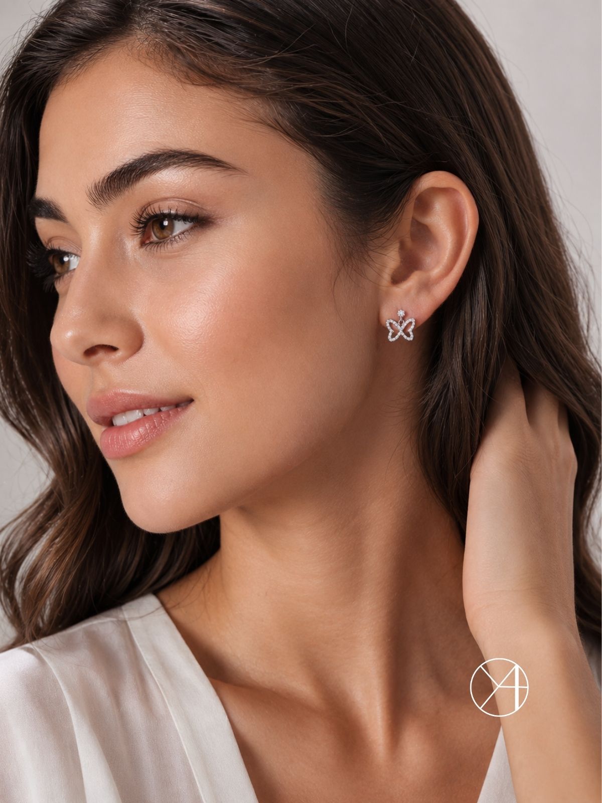 Hängende Silber-Schmetterlingsohrringe mit Zirkonia aus 925er Sterlingsilber – Oya Silver – Ansicht 3