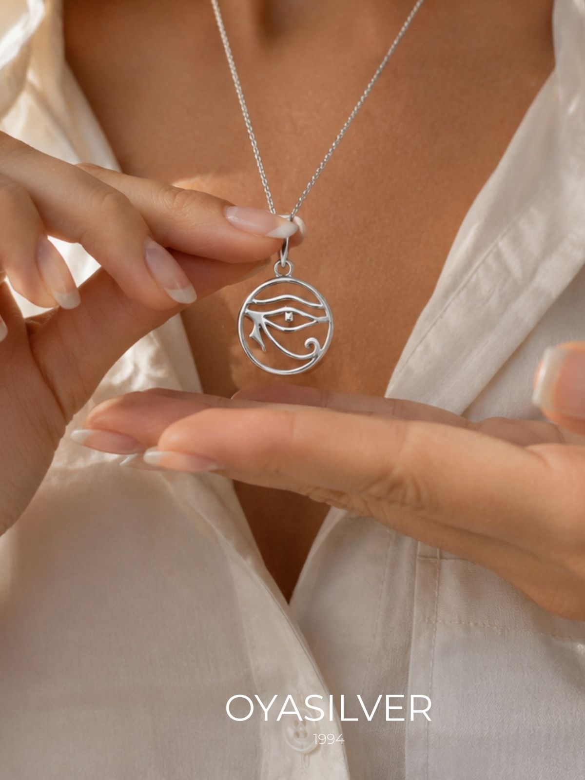 Auge-des-Ra-Halskette aus Silber aus 925er Sterlingsilber – Oya Silver – Ansicht 6