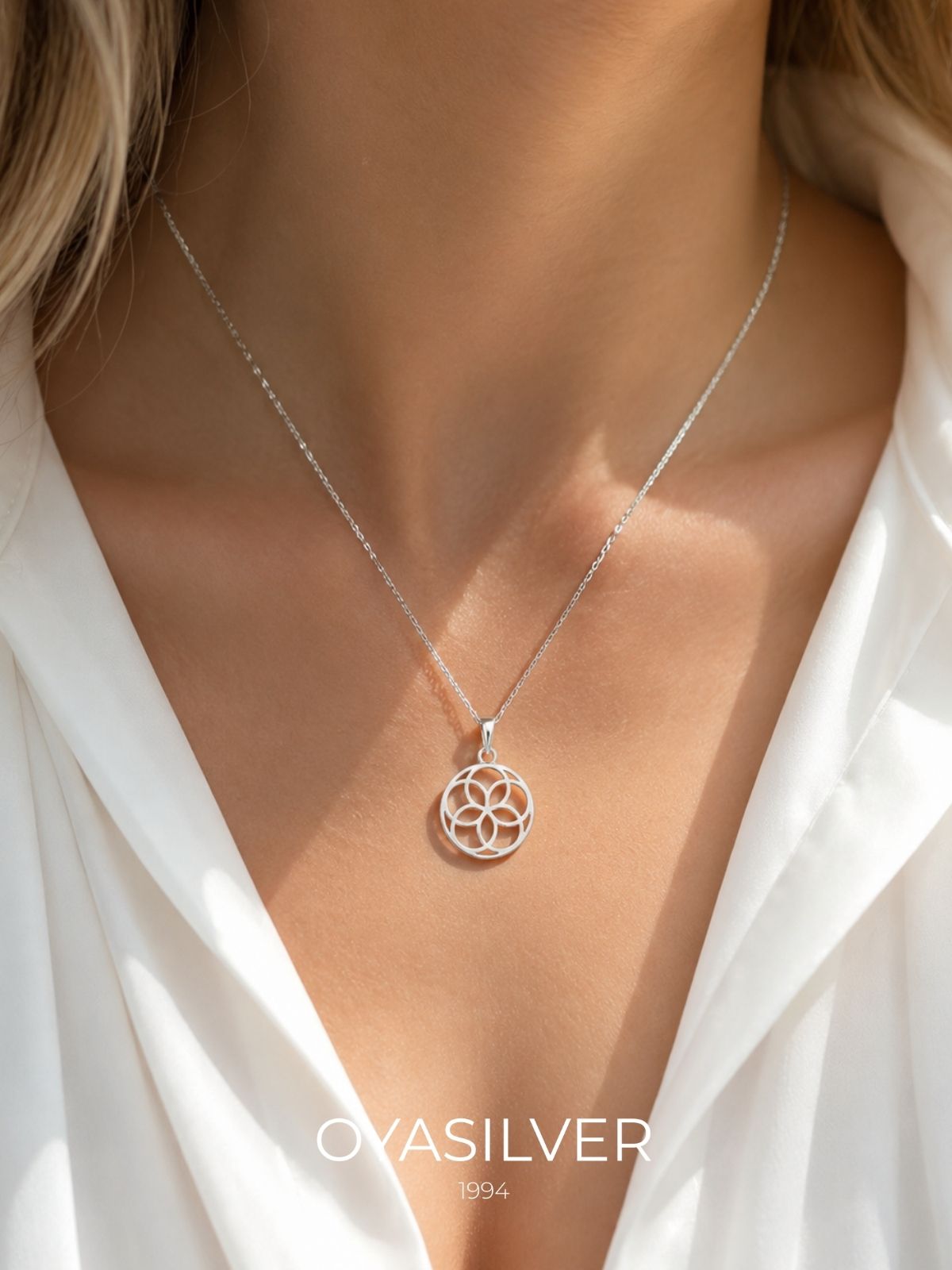 Blume-des-Lebens-Halskette aus Silber aus 925er Sterlingsilber – Oya Silver – Ansicht 5
