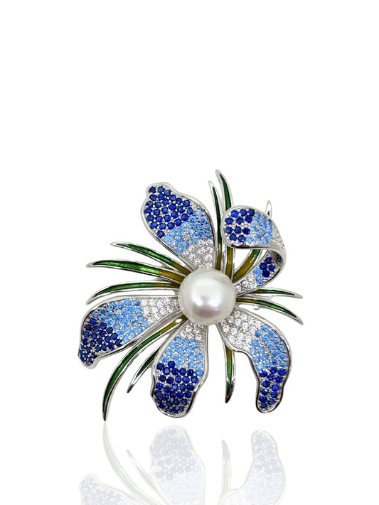 Blumen-Brosche aus 925 Silber mit blauen Zirkonia und Perle 4,5 x 4 cm – Ansicht 1 | Oya Silver