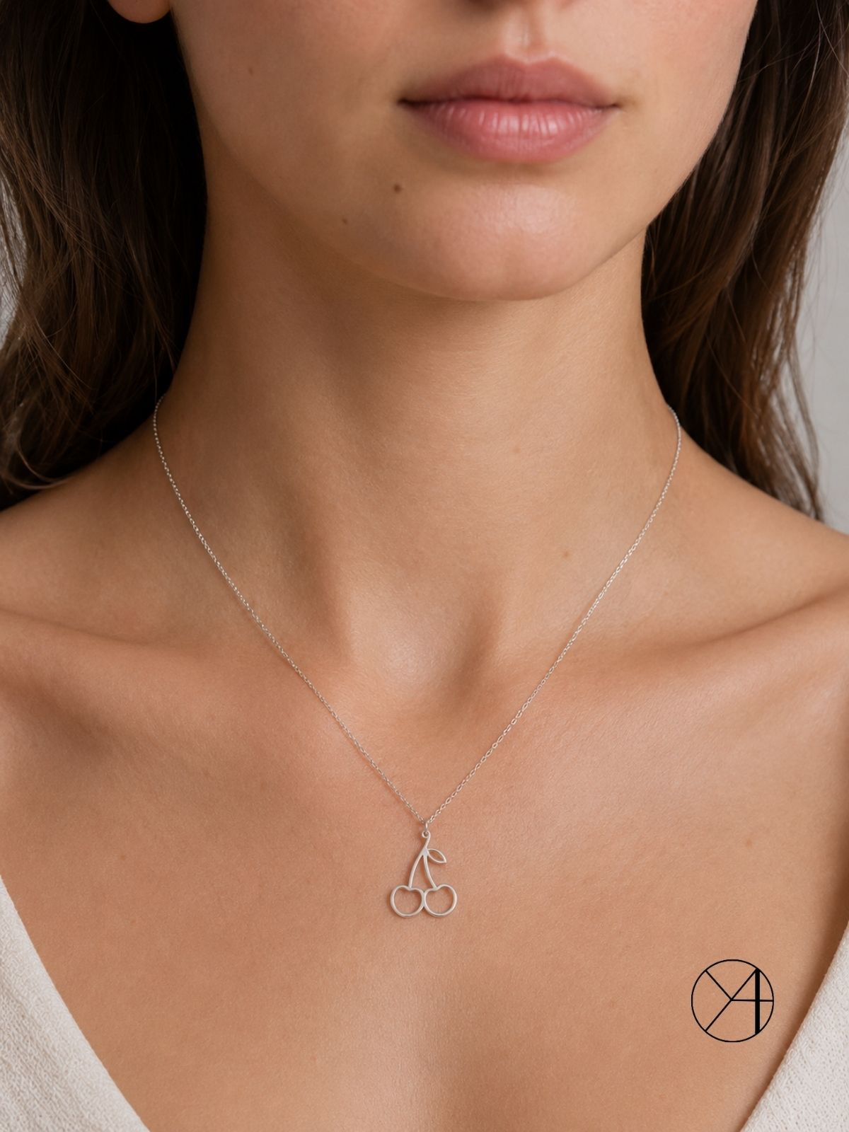 Minimalistische Kirsch-Halskette aus Silber aus 925er Sterlingsilber – Oya Silver – Ansicht 5
