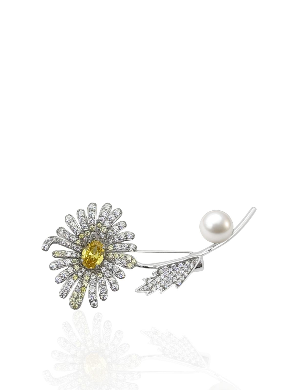 Gänseblümchen-Brosche aus Silber mit Perle, gelbem Saphir und Zirkon 5,5 x 3 cm – Oya Silver