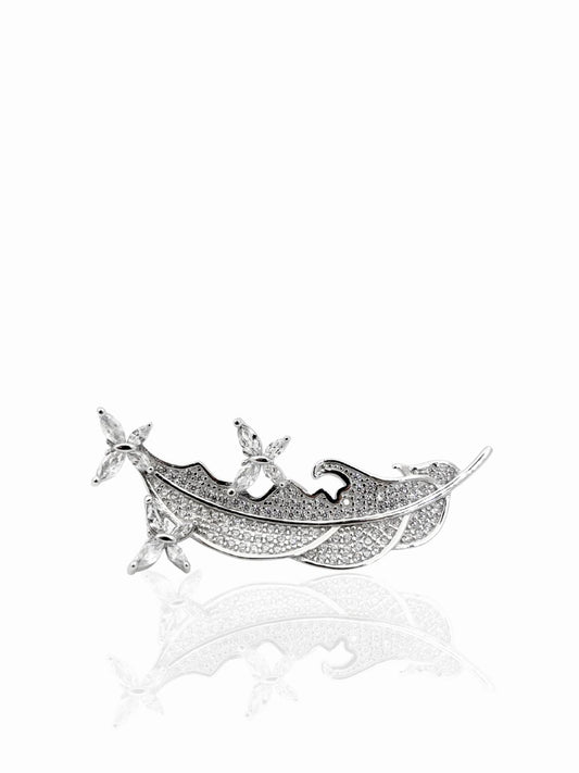 Federbrosche aus Silber mit Mini-Schmetterling 4,2 x 1,8 cm – Oya Silver – Ansicht 2